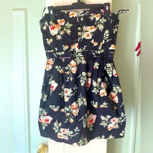 Jack Wills Strapless Floral Dress w/ POCKETS!